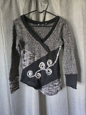 Forla Paris Asymmetrical Colorblock Sweater Womens M Black Grey Embroidered